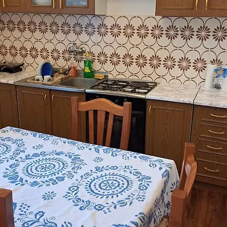 Renaissance With Terrace & Garden Apartment *